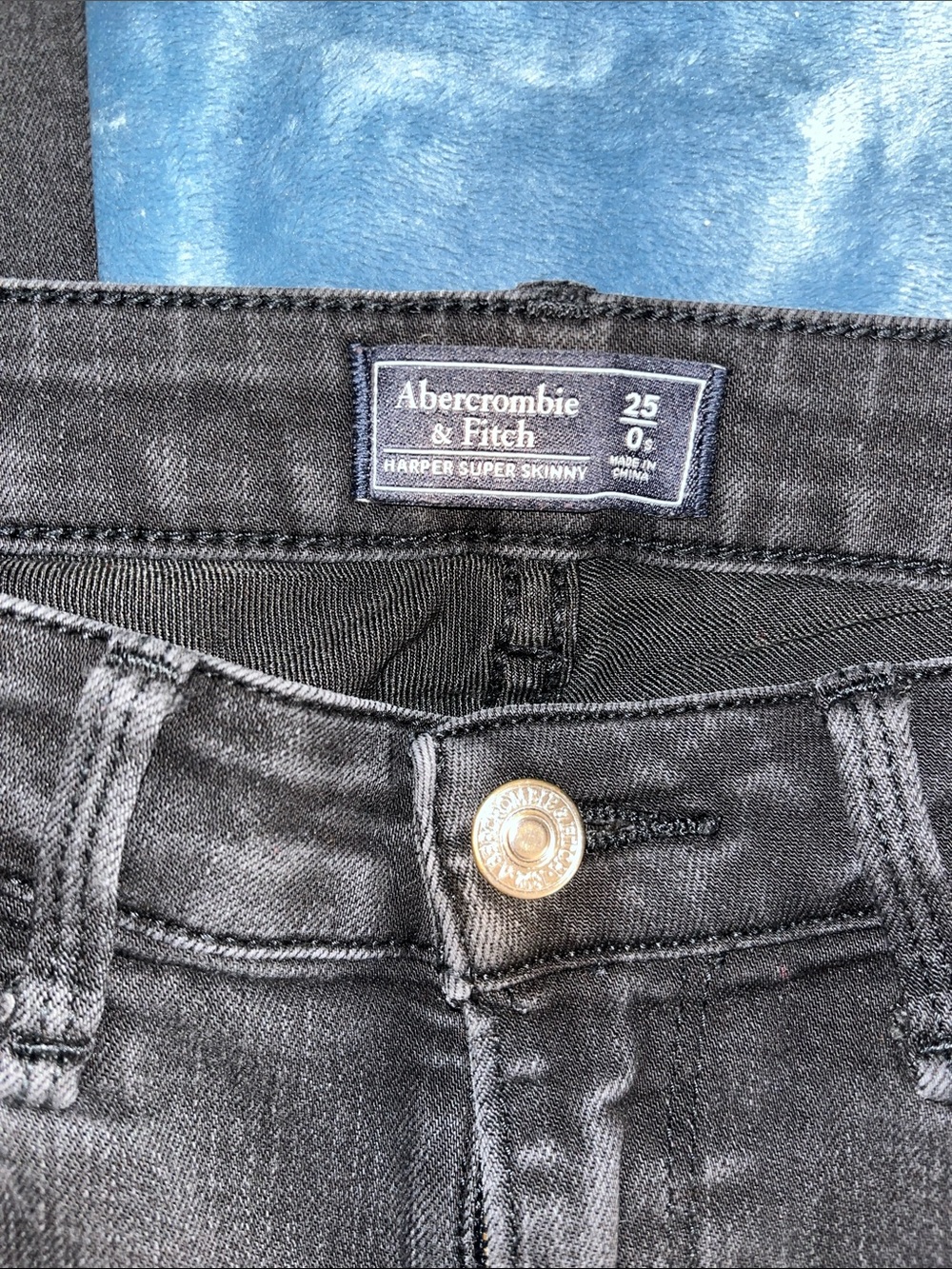 Abercrombie & Fitch Women's Black Skinny Jeans - Picture 2 of 2